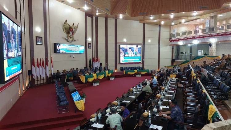 Wali Kota Medan Terima Ranperda Inisiatif DPRD Tentang Perubahan Atas Perda Kota Medan No 6 Tahun 2015