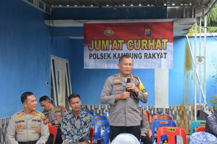 Polres Labusel Jumat Curhat di Teluk Panji