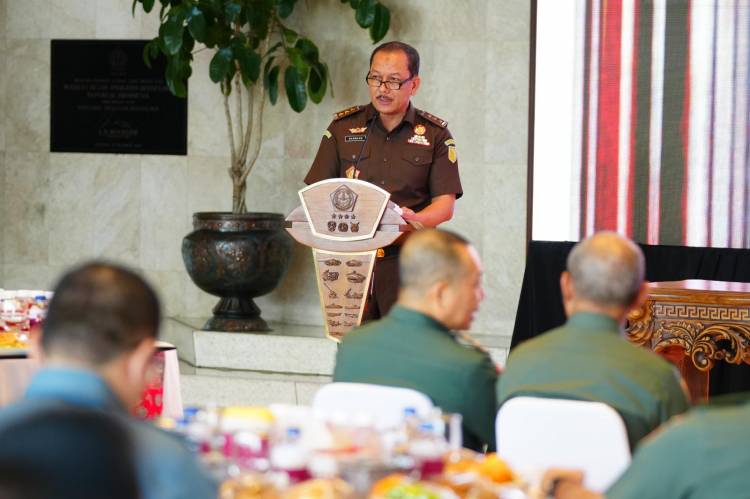 TNI Terima Hibah Mobil Kawal dan Mobil Tahanan Militer dari Kejaksaan RI