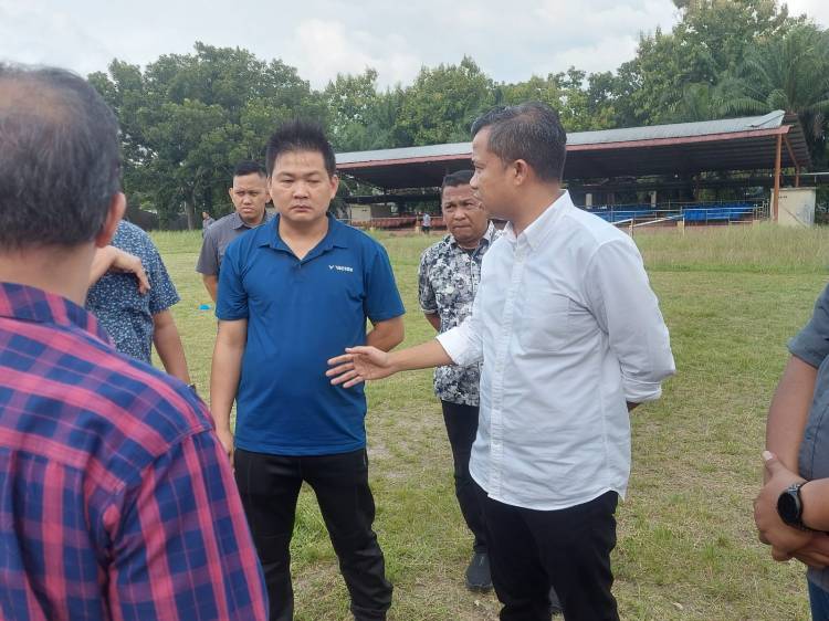 Pj. Wako dan Ketua KONI Tinjau Lapangan Tempat 'Fun Football Tebingtinggi