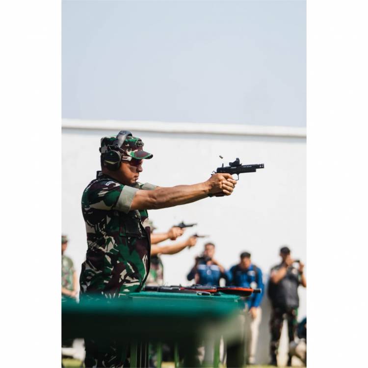 Panglima TNI Berikan Pengarahan Kepada Para Komandan Satuan Jajaran TNI