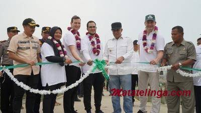 Pj. Bupati Langkat Faisal Hasrimy resmikan Penggunaan Boat Sekolah dari YAGASU