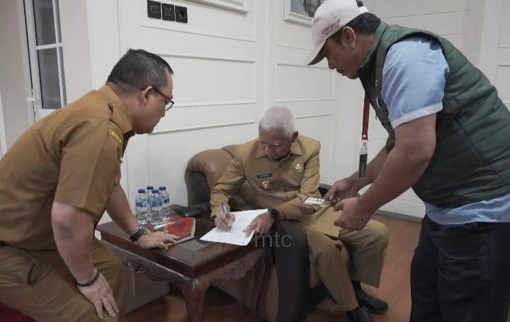 Bupati Himbau Masyarakat Untuk Bantu  PPS Dalam Pendataan