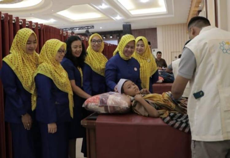 Peringati Hari Anak Nasional, Yayasan Baitul Maal PLN UID Sumut Gelar Khitan Massal