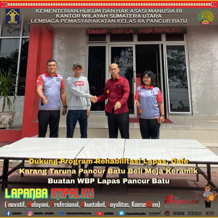 Dukung Program Rehabilitasi Lapas, Caf&eacute; Karang Taruna Pancur Batu Beli Meja Keramik Buatan WBP Lapas Pancur Batu