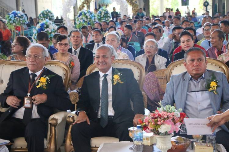 Buka Sinode Tahunan ke-76 GPI, Ketua DPRD SU ajak Gereja Perkokoh Pelayanan Kepada Masyarakat