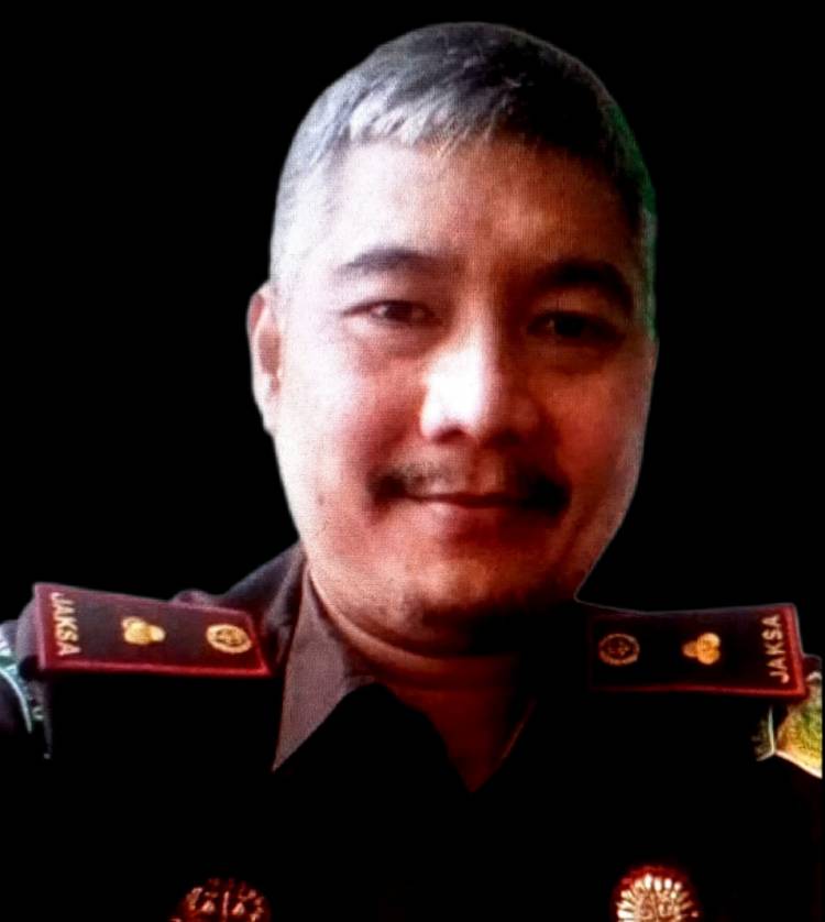 JPU Kejari Asahan Serahkan Barang Bukti Dan Tersangka Korupsi Bank Sumut Syariah