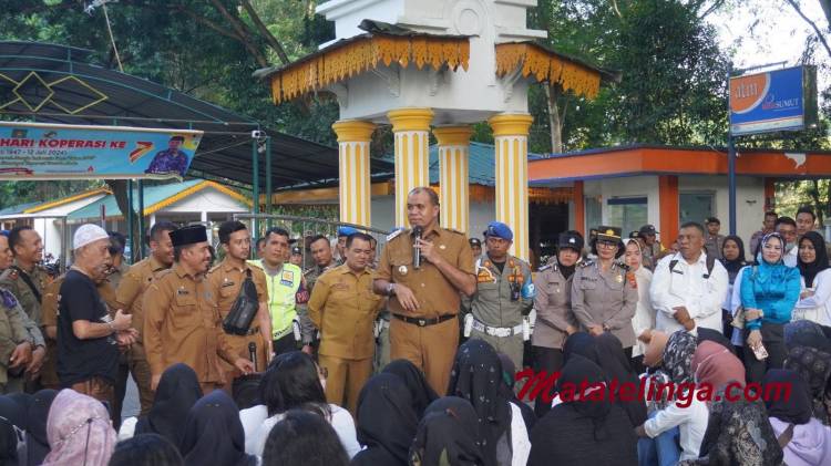 Pj Bupati Langkat Temui PESERTA AKSI DAMAI FORUM P3K Guru 2023