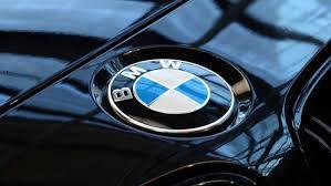 Pemuda ini Kesal Diberi Hadiah BMW