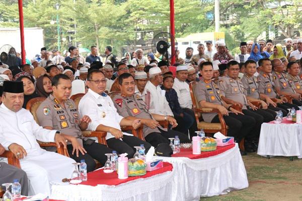 Syukuran 30 Tahun Mengabdi di Kepolisian, Kapoldasu Silaturahmi dengan Warga Medan 