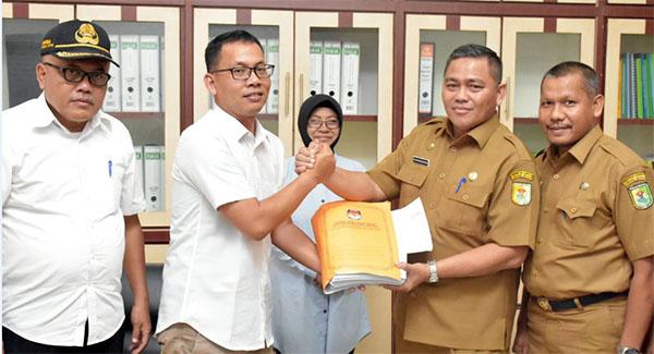 Pemkab Sergai Terima Berkas 45 Nama Anggota DPRD Terpilih dari KPUD Sergai 