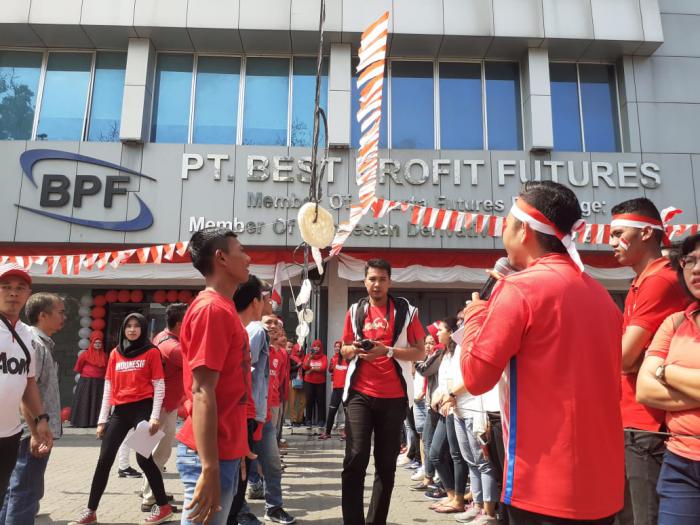 Momen 17 Agustus Menjalin Kekompakan Antara Karyawan Dan Pimpinan