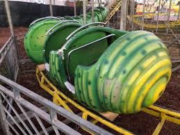 Penumpang Berjatuhan Pasca Insiden Roller Coaster Keluar dari Rel