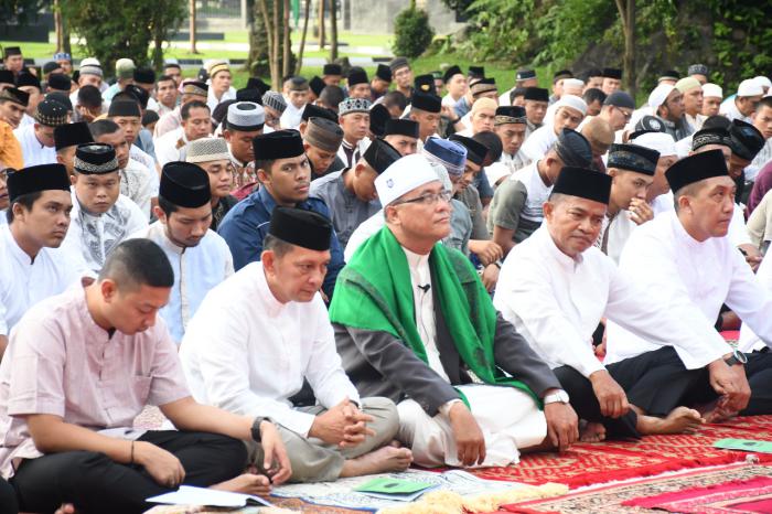 Pangdam I/BB bersama masyarakat melaksanakan Sholat Ied Idul Adha Adha 1440 H/ 2019 M