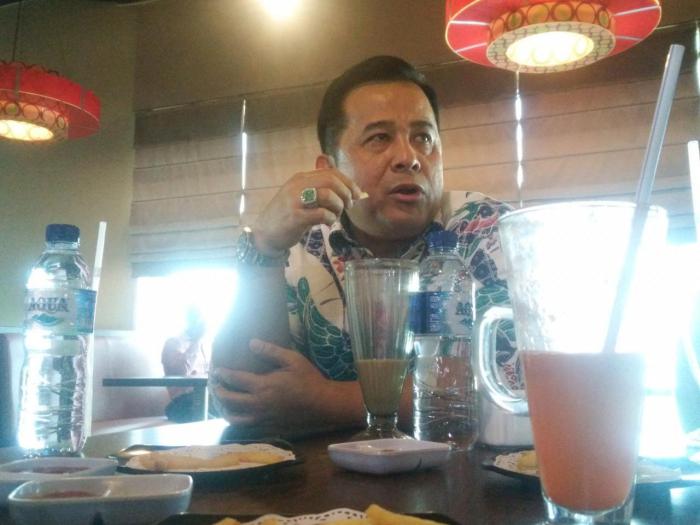 Para  Pengusaha Pedagang Ponsel di Millinium Mulai Mengeluh 