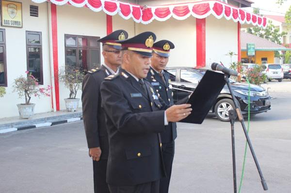Wakapolres Pimpin Upacara HUT ke 74 RI di Polres Pelabuhan Belawan