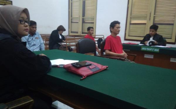 Pemilik Bahan Pembuatan Pil Ekstasi Divonis 17 Tahun Penjara