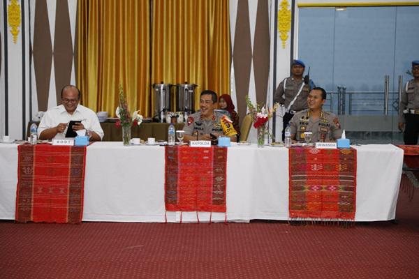 Kapolda Sumut Komitmen Kawal Pembangunan di Danau Toba