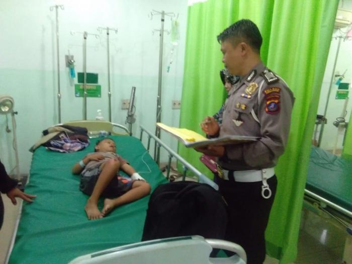 Laka Lantas, Bapak dan Anaknya Luka Luka
