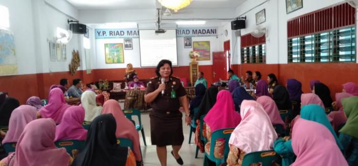 Guru di YP Riad Madani dapat Penyuluhan Hukum dari Kejatisu