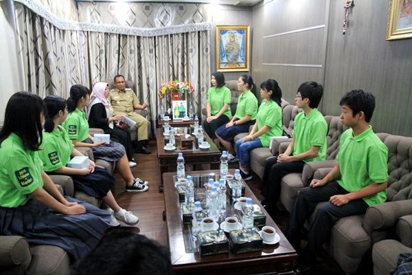 8 Pelajar Kota Ichikawa Magang di Sejumlah Sekolah