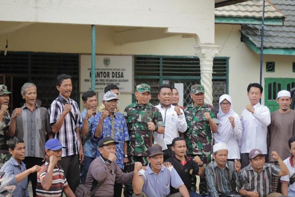 Dandim Ajak Warga Desa Ladang Peris Gelorakan Permainan Tradisional