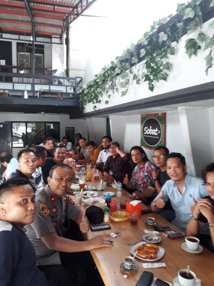 Perkuat Kamtibmas, Wartawan dan Polsek Medan Kota Kumpul Bareng
