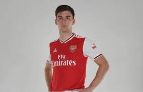 Kieran Tierney Resmi Berseragam Arsenal