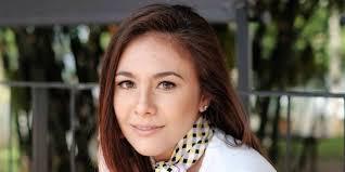 Wulan Guritno Unggah Foto Seksi, Netizen: Badai Banget
