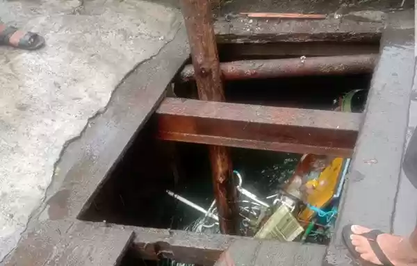 Jatuh ke Parit, Penumpang Becak di Mandala Hanyut dan Hilang