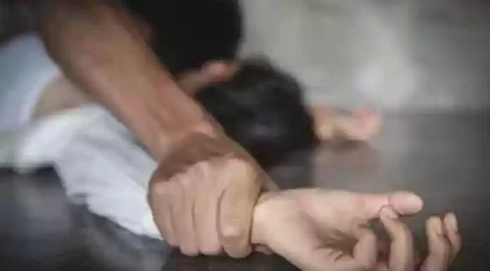 Ntah Setan Apa yang Merasukinya, Dua Bocah Cabuli Siswi SMA Secara Bergiliran 