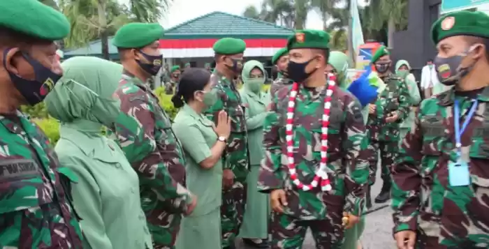 Kodim 0209/LB Gelar Acara Tradisi Penyambutan dan Pelepasan Letkol Inf Santoso