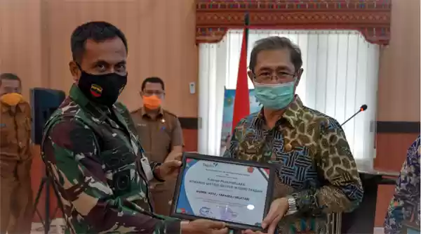 Terbaik I Se-Sumut, Kodim 0212/TS Terima Penghargaan Dari BKKBN Sumut