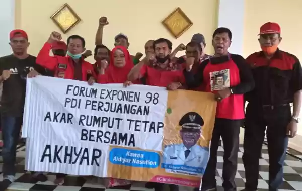 Kader Akar Rumput PDIP Tolak Bobby-Aulia