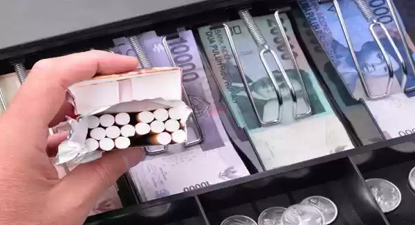 Harga Cukai Rokok Akan Dinaikkan, Bagaimana dengan Perokok...?
