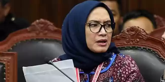 Presiden Jokowi Cabut Keppres Pemecatan Evi Novida Ginting