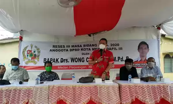 Warga Masyarakat Medan Perjuangan Keluhkan Masalah Jalan dan Parit Kepada Wong Chun Sen