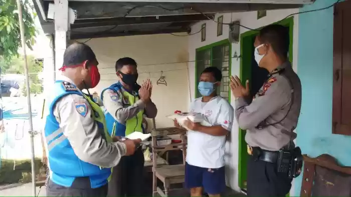 Polsek Patumbak Terus Menyentuh Warga Kurang Mampu