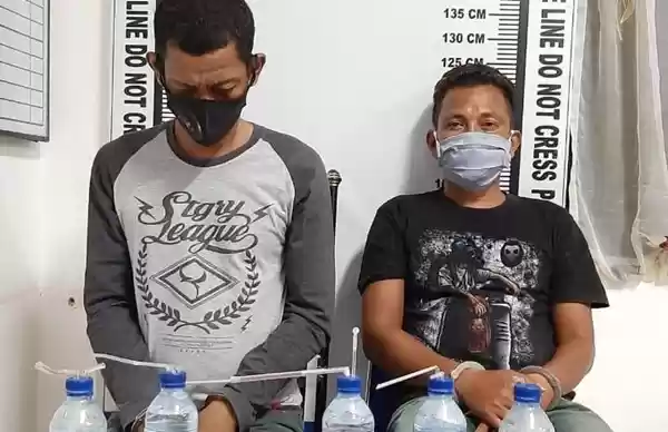 Penggrebekan di Kampung Banjar Siantar: Dua Pengedar Diringkus,  Bandar Lolos
