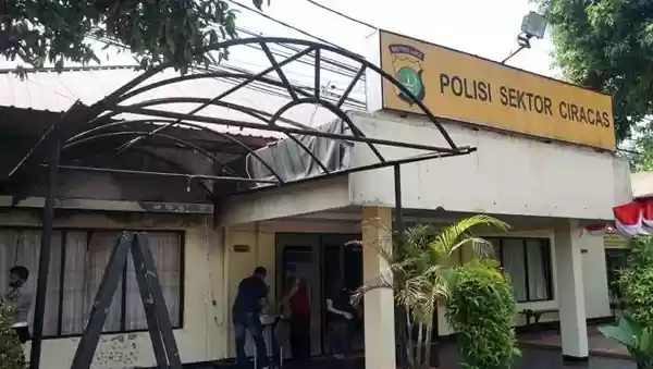 Usman Hamid: Penyerangan Polsek Ciracas, Diusut Hingga Tuntas