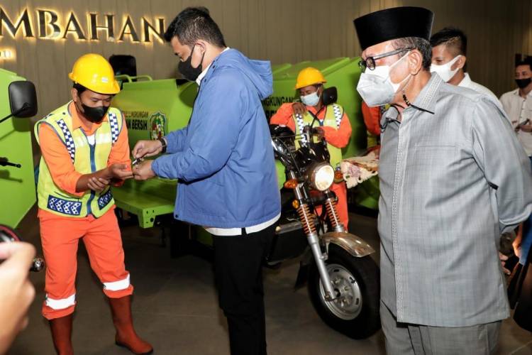 Terima CSR Becak Sampah, Wali Kota Medan : Ini akan bermanfaat untuk Penanganan kebersihan yang lebih Masif