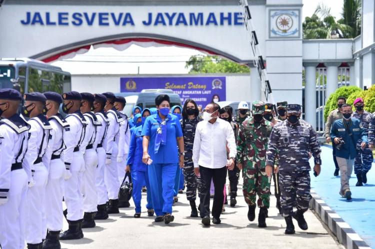 Dampingi KASAL Kunjungi Vaksinasi di Mako Lantamal I Belawan, ini Kata Edy Rahmayadi