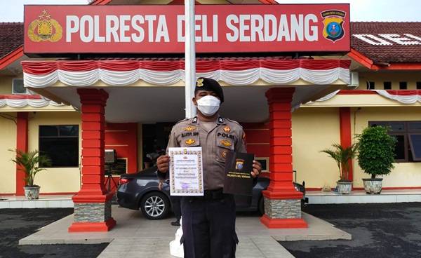 Tolong Mantan Kapolda Sumut, Briptu Lutfi Siregar Peroleh Penghargaan