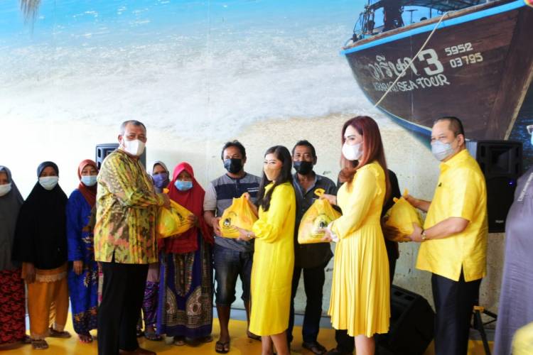 Kunjungan Kerja ke Medan, Meutya Hafid Ikut Baksos Golkar
