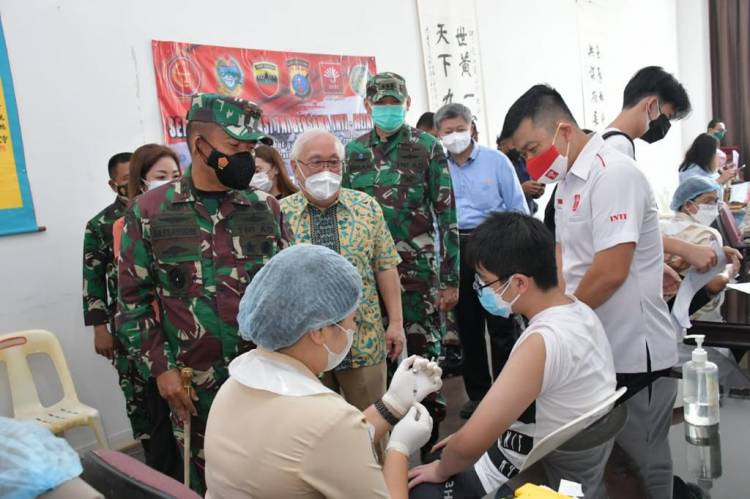 Kodam I/BB Bersama Perhimpunan Inti Sumut dan Yayasan Wijaya Bergandengan Tangan  Dalam Mengejar Program Vaksinasi