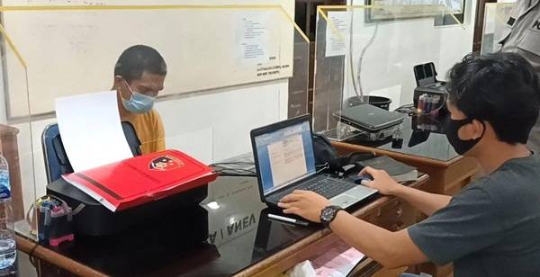 PLN Pastikan Petugas yang Diludahi Pelanggan Tak Cabut Laporan
