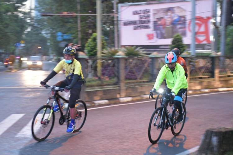 Pangdam I/BB Ajak Staf Gowes Bareng Keliling Kota Medan