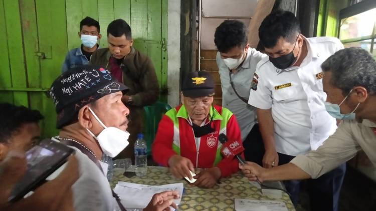 Breaking News,   Sebelum Beraksi, Kawanan Rampok Aniaya dan Ancam Petugas Keamanan Pasar Simpang Limun