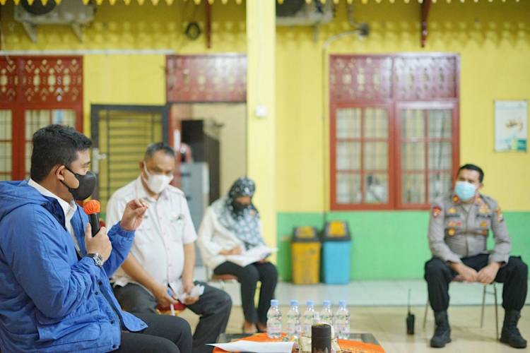 Maksimalkan Penerapan PPKM Mikro & Penanganan Covid-19, Bobby Nasution Mulai Berkantor Di Kecamatan Zona Merah