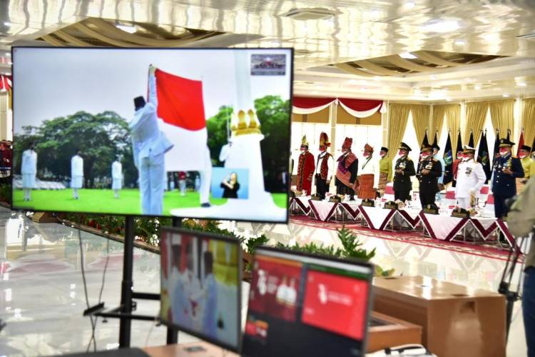 Ikuti Secara Virtual Upacara HUT ke-76  RI di Istana Merdeka, Edy Rahmayadi Bangga Putri Sumut Jadi Pembawa Baki Bendera Pusaka